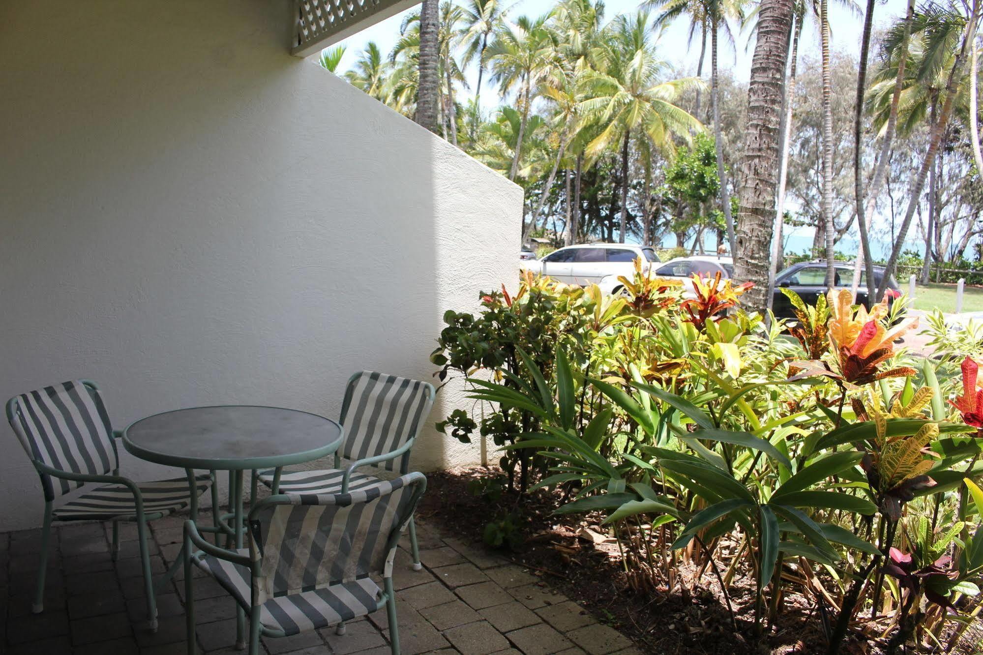 Aparthotel Beachfront Terraces With Onsite Reception & Check In Port Douglas Exterior foto